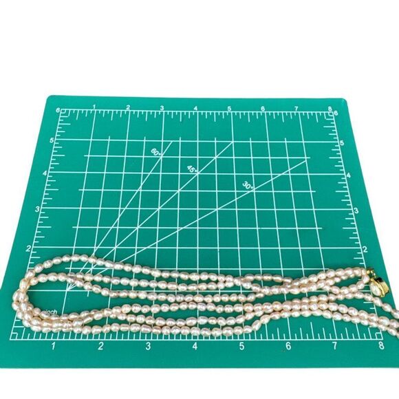 Three Strands Freshwater Pearl Beaded Necklace Pearl Box Clasp over Gold Plated - Picture 6 of 6